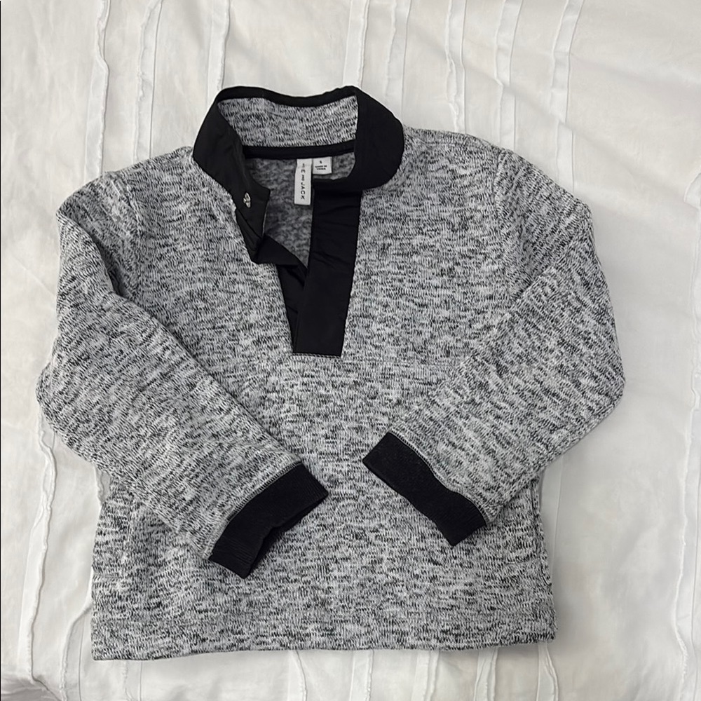 Boys Size 5 Black and Gray pullover